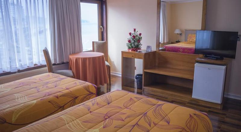 Gran Hotel Vicente Costanera Пуерто Монт Екстериор снимка