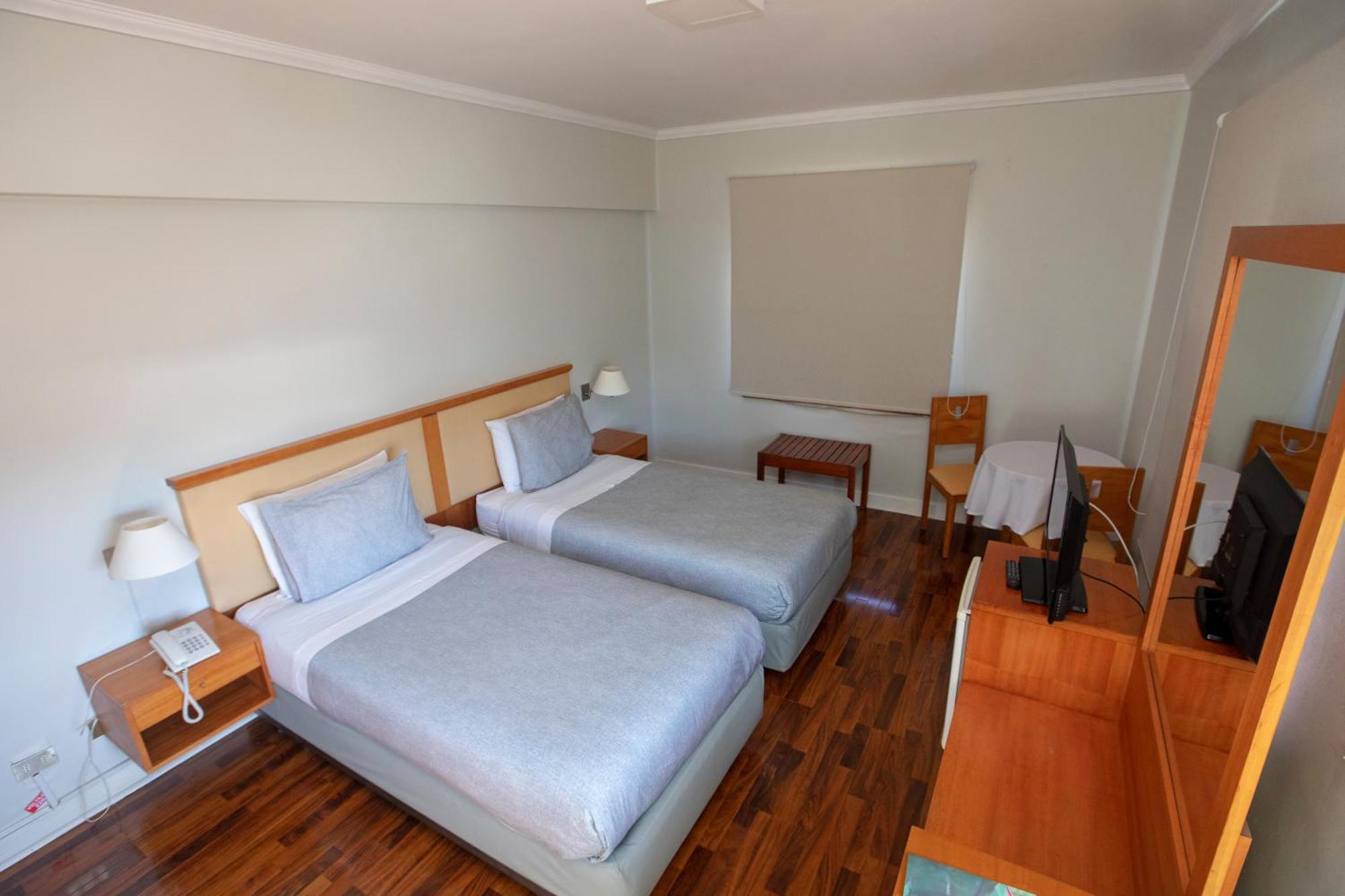 Gran Hotel Vicente Costanera Пуерто Монт Екстериор снимка
