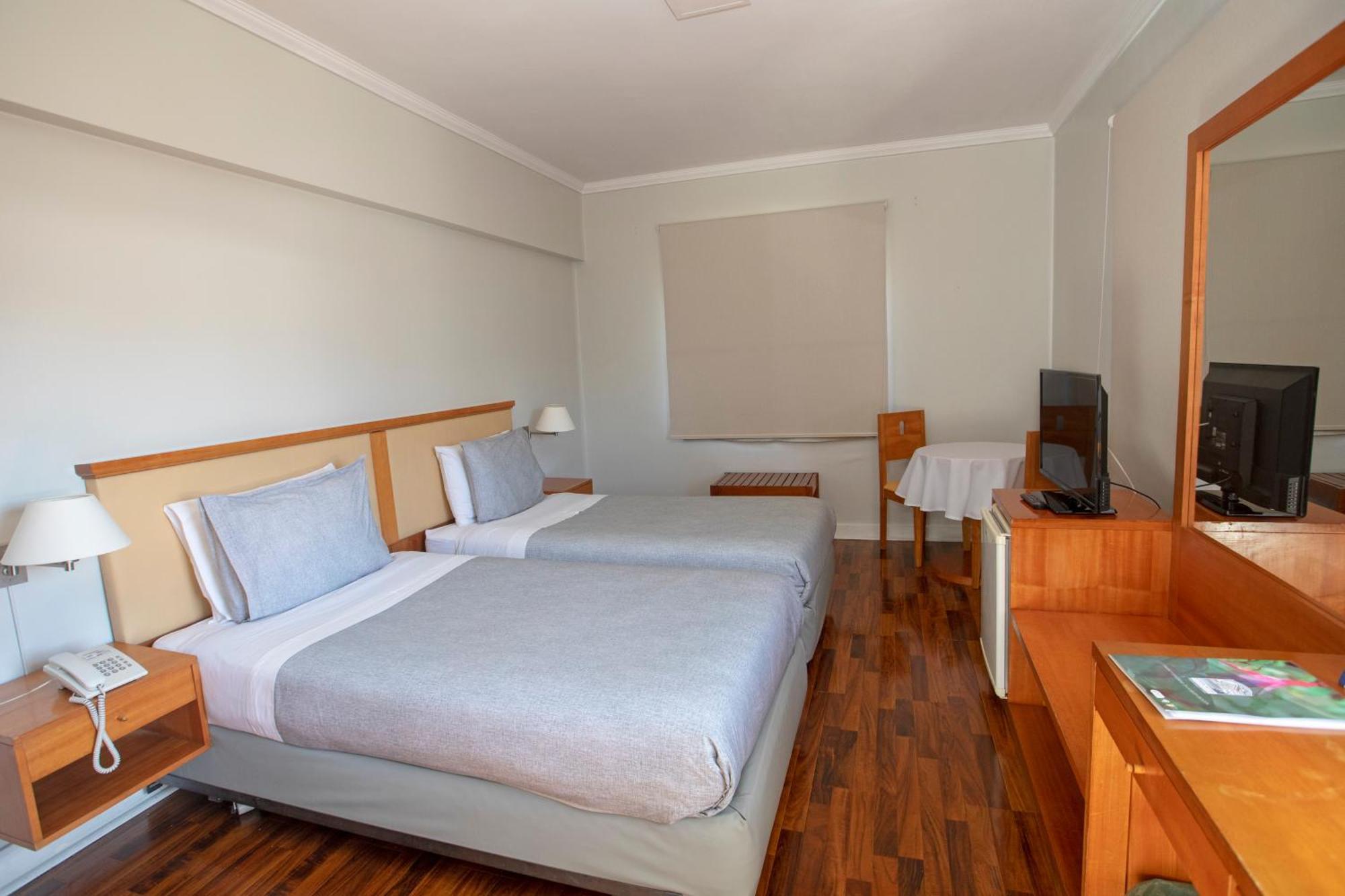 Gran Hotel Vicente Costanera Пуерто Монт Екстериор снимка